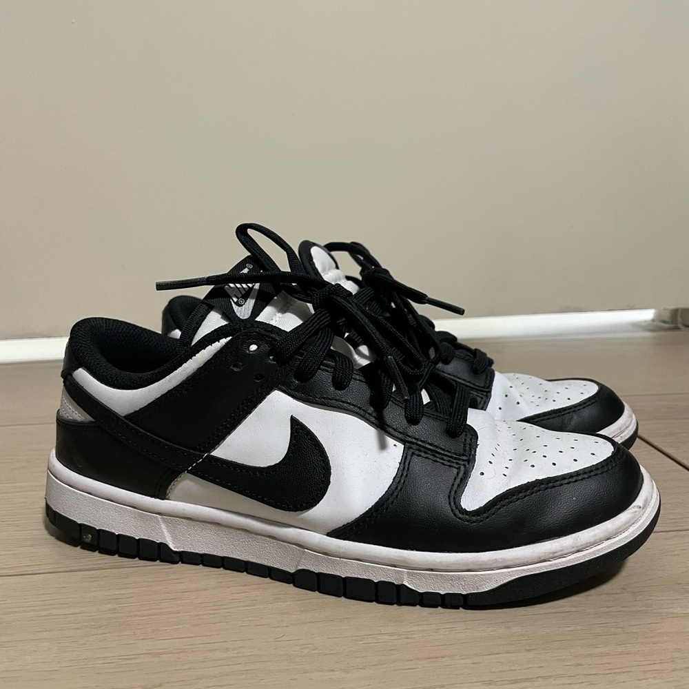 Nike Dunk Low Panda Sneakers